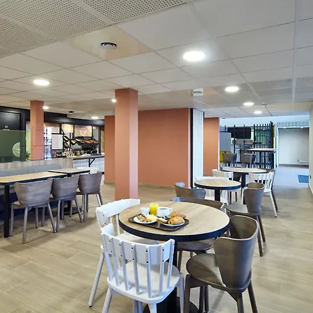 Hotel Paris Nord Parc Des Expos 3*